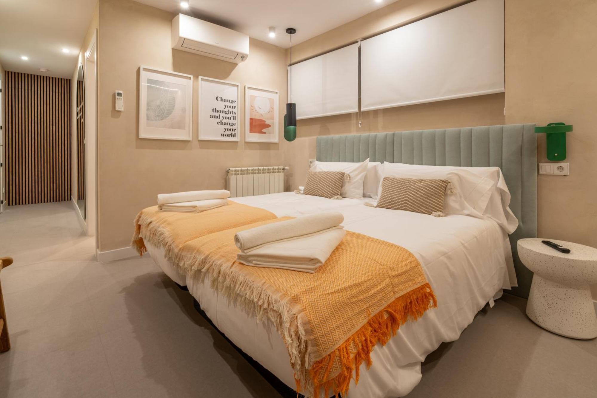 Wow Apartamentos Valladolid Exterior photo